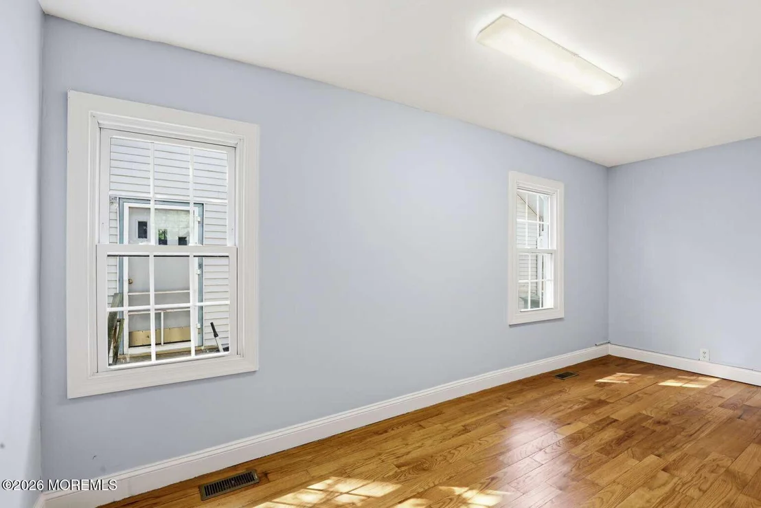 Photo of 8 Summit Road