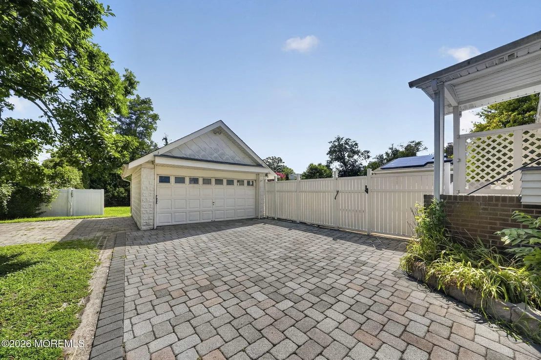Photo of 1504 6th Avenue