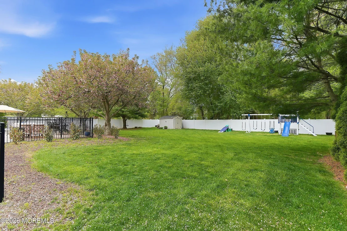 Photo of 8 Arboretum Drive