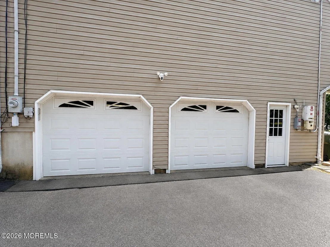 Photo of 21 Sylvan Boulevard