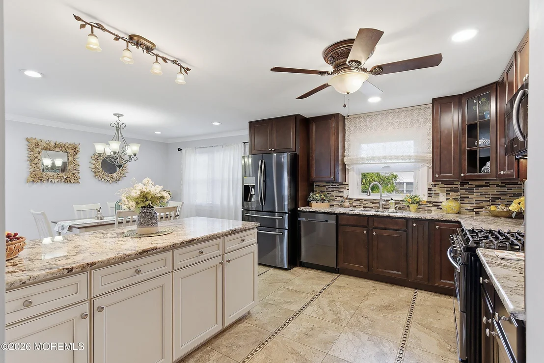 Photo of 15 Bristlecone Drive