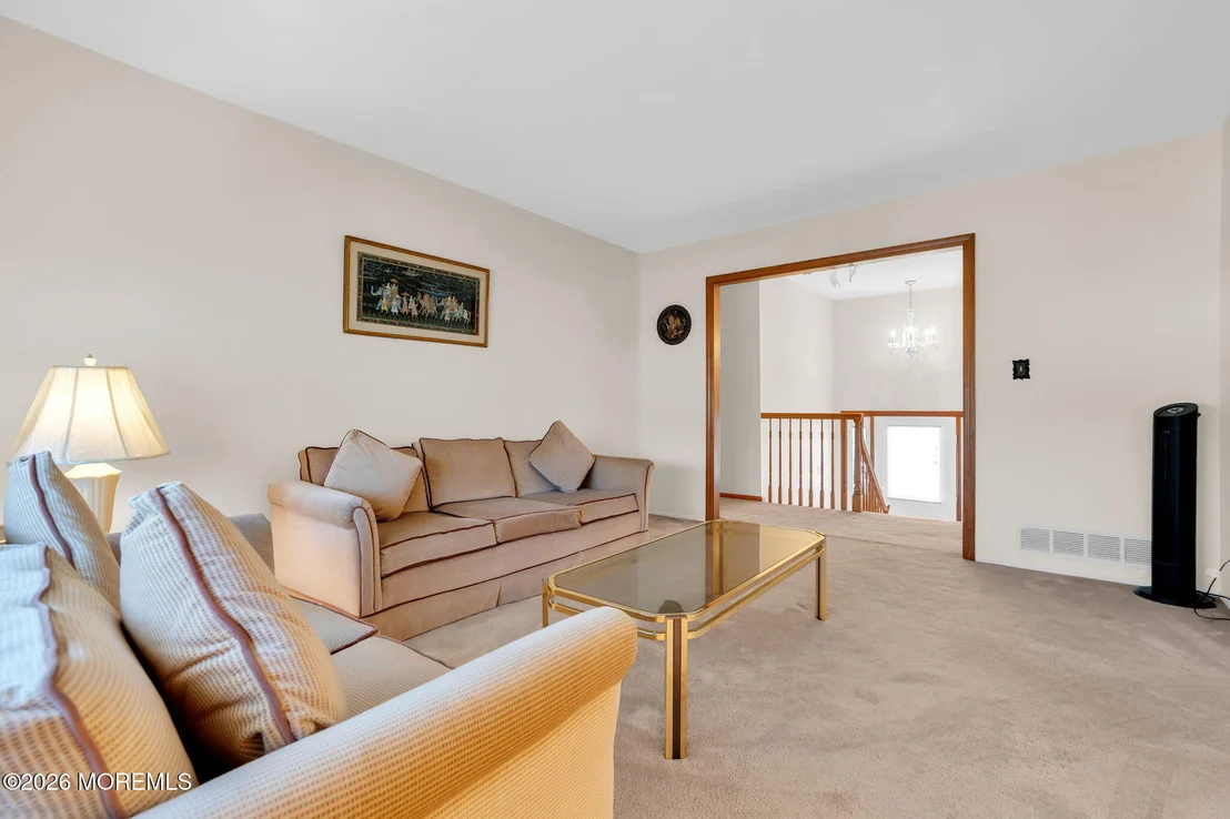 Photo of 52 Cresci Boulevard
