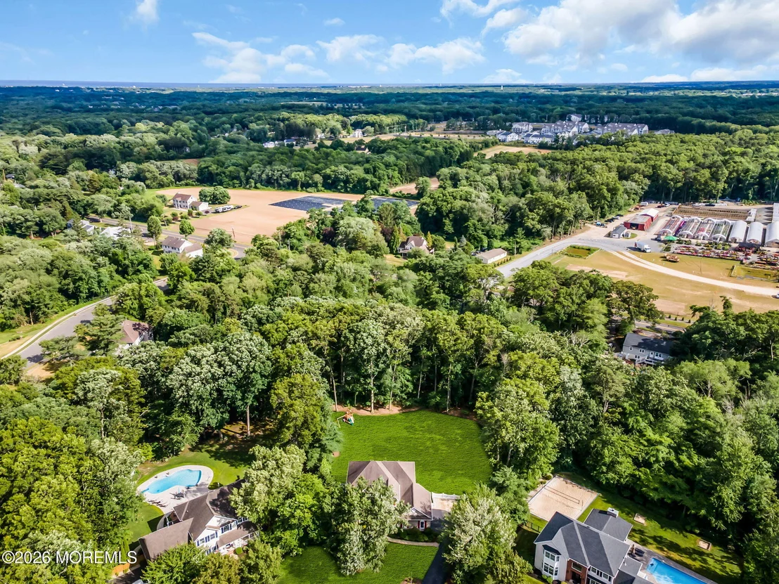 Photo of 2093 Overbrook Drive