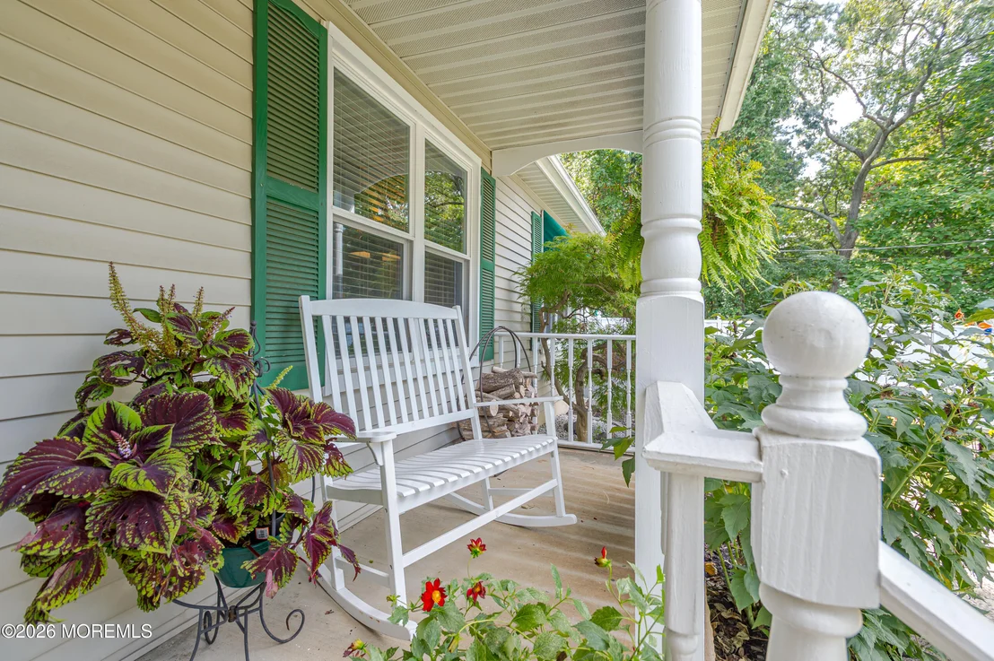 Photo of 445 Silverton Road