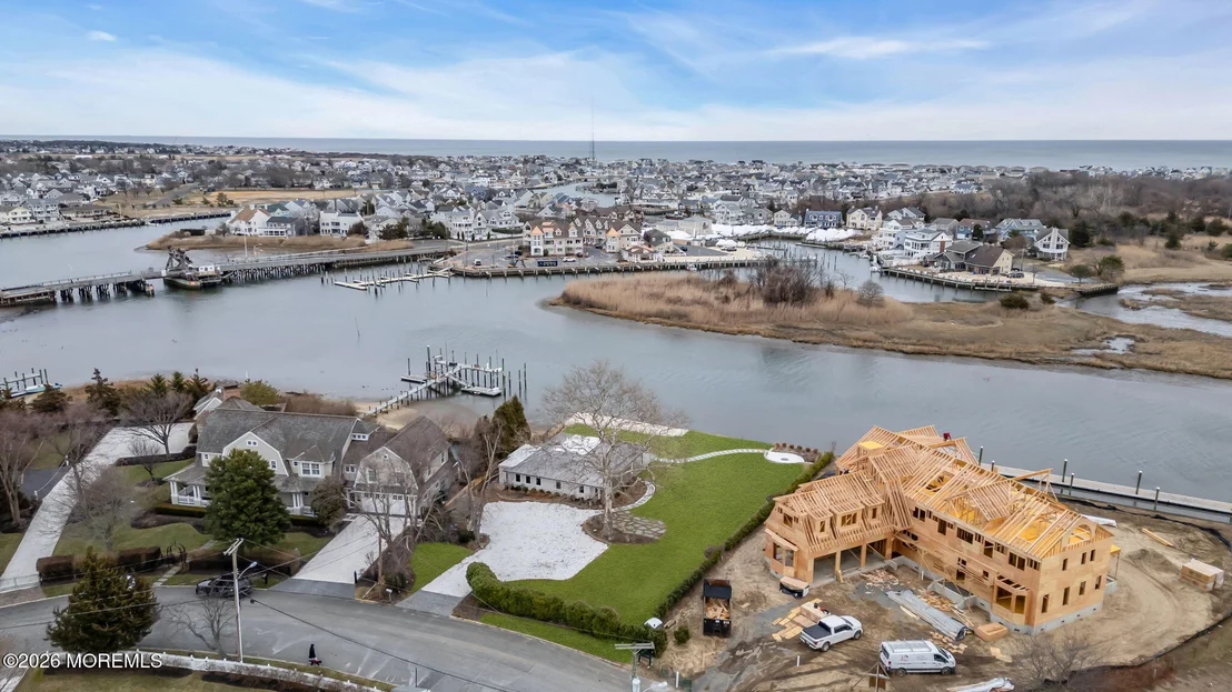 Photo of 22 Crescent Drive