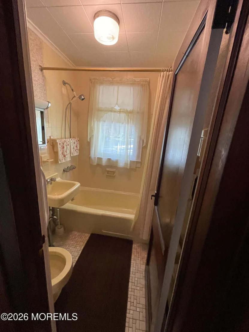 Photo of 351 Chandler Road