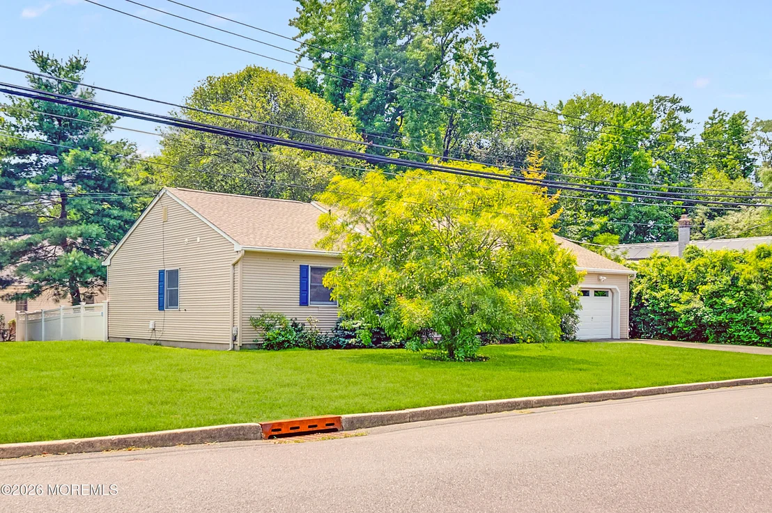 Photo of 718 Auth Avenue