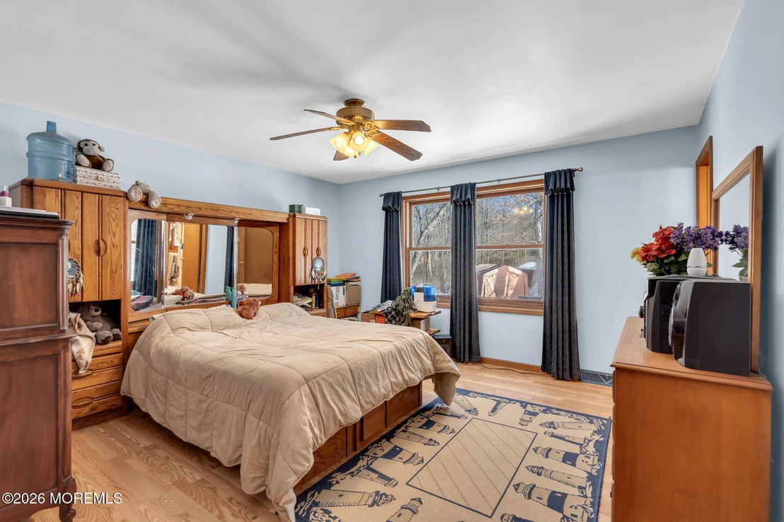 Photo of 177 Cedar Swamp Road