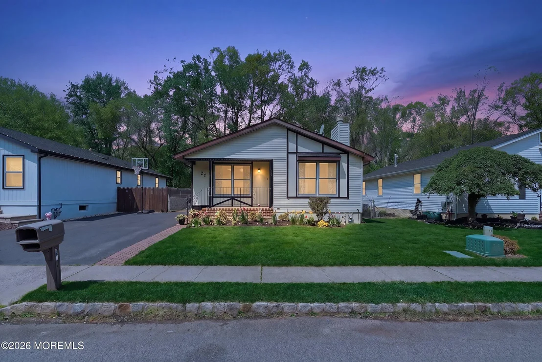 Photo of 27 Brookview Lane