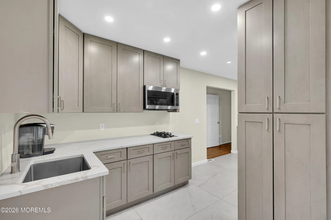 Photo of 11 Lawrence Avenue