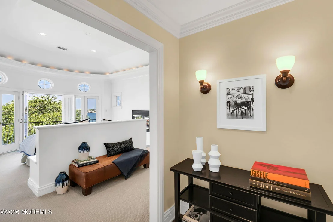 Photo of 229 Comanche Drive