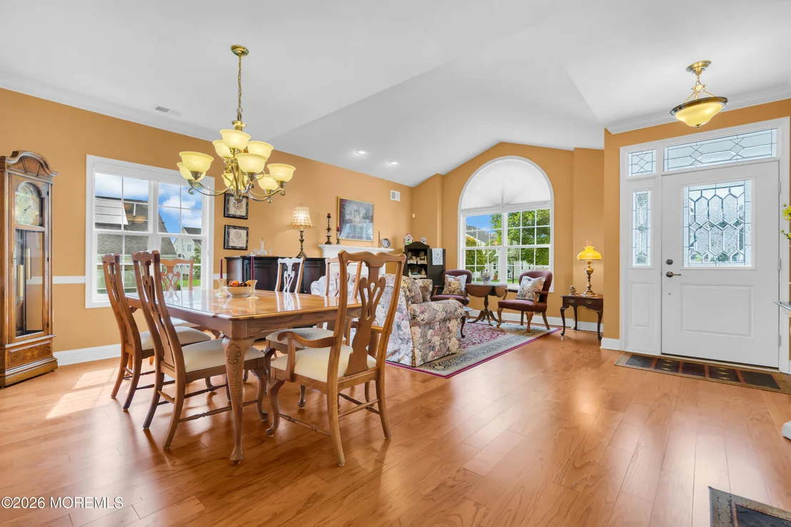 Photo of 4 Bay Head Court