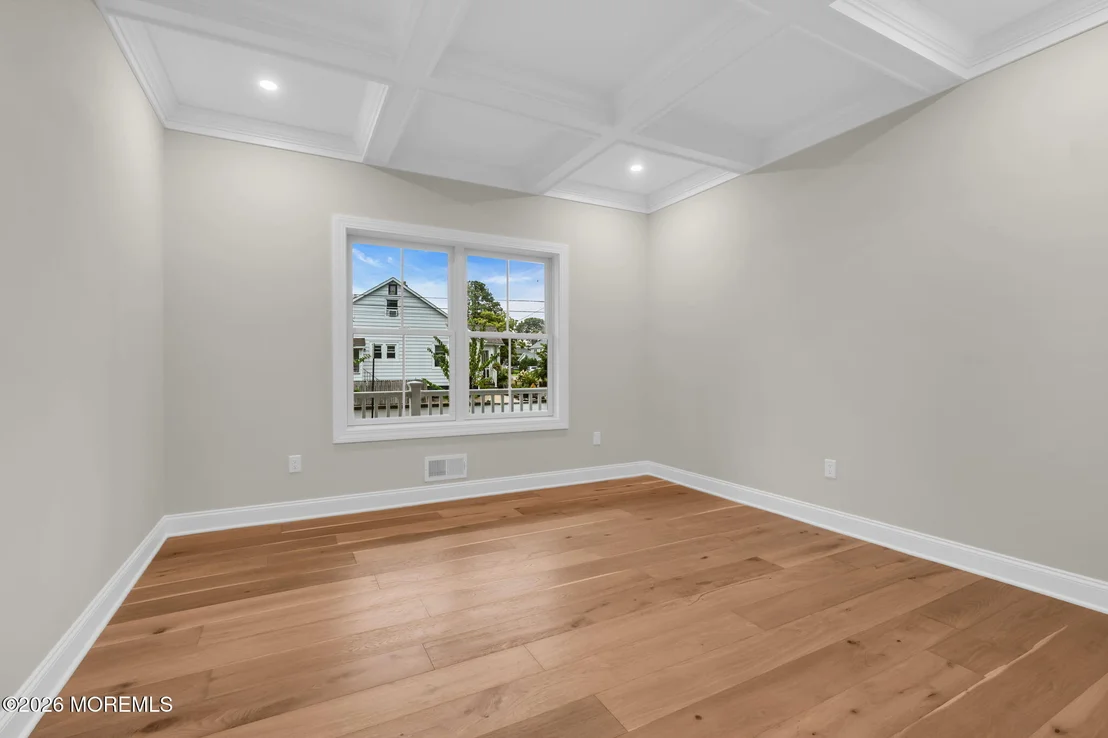 Photo of 1237 Benedict Street