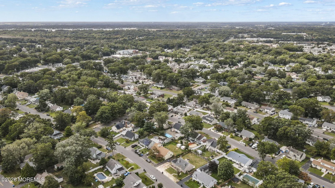 Photo of 105 Roosevelt Drive
