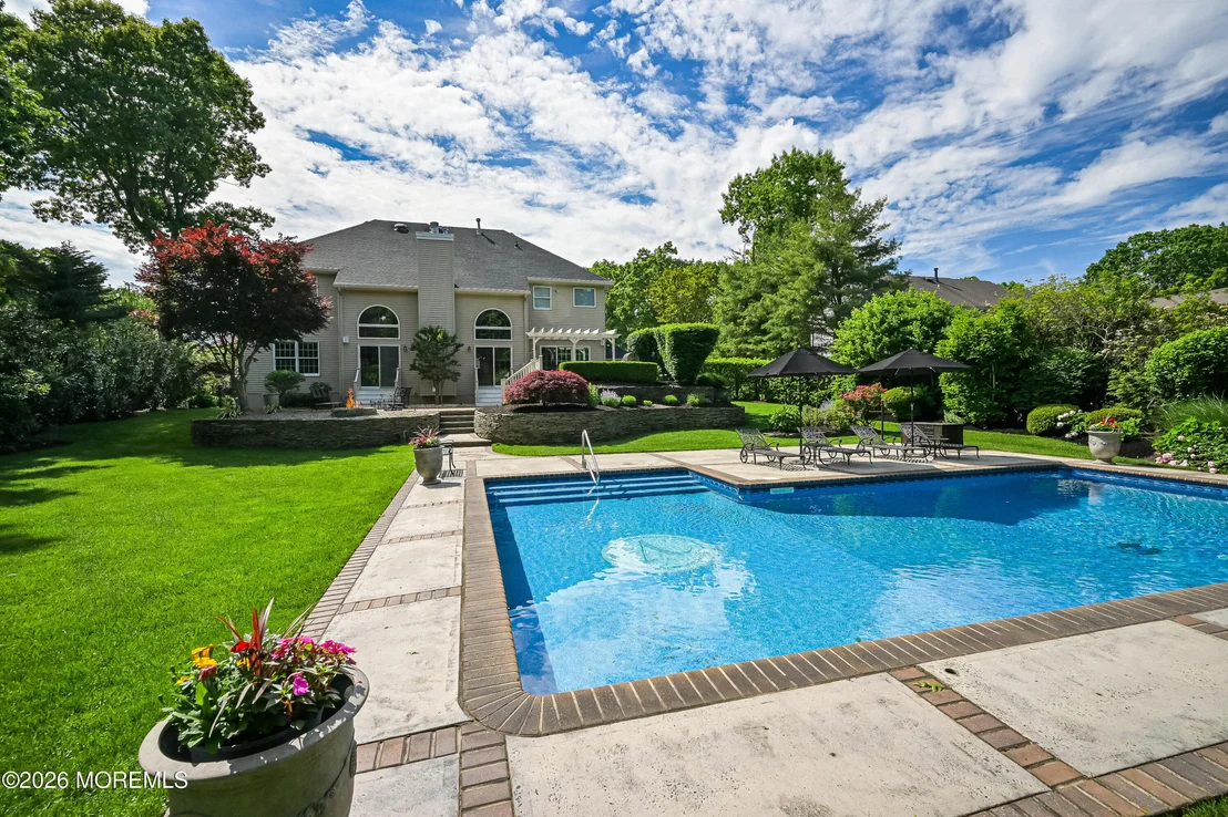 Photo of 2352 Macintosh Drive