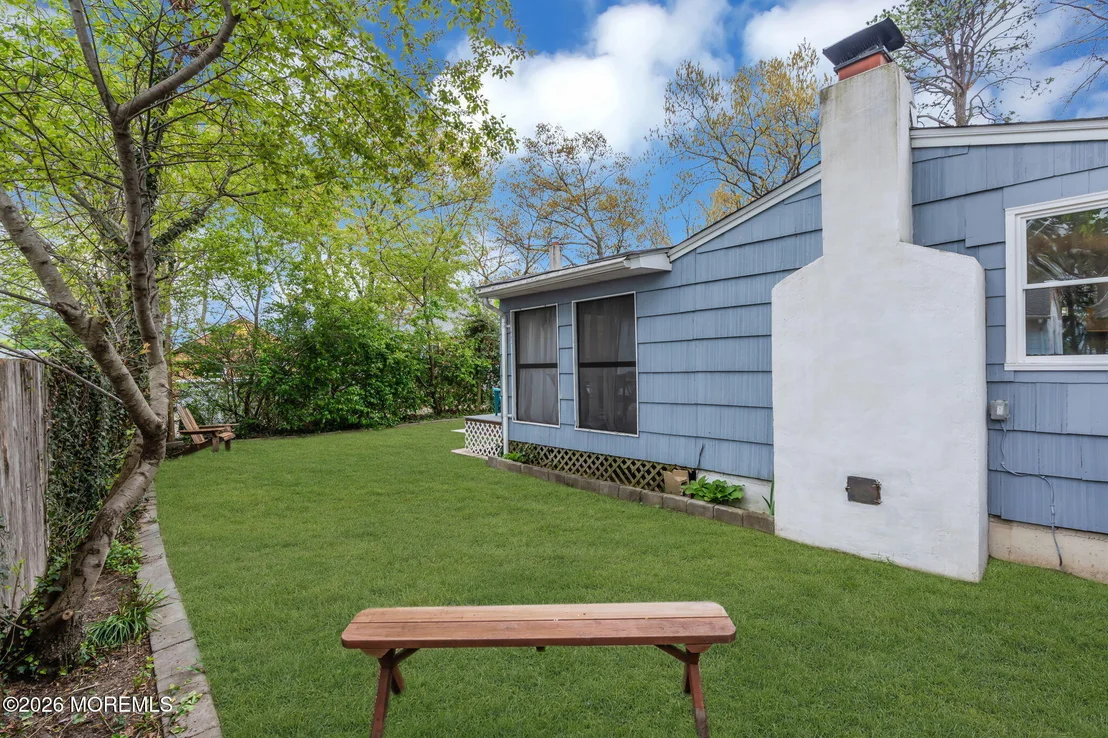 Photo of 704 Barberry Drive