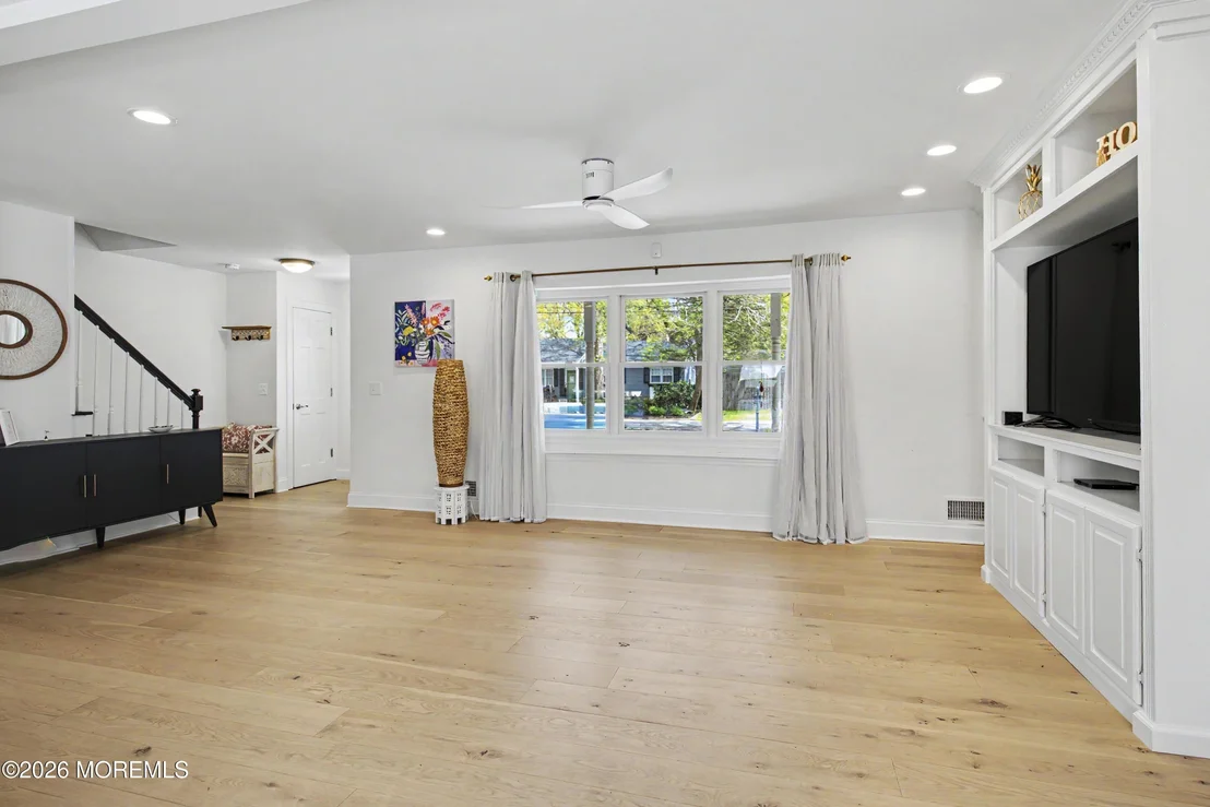 Photo of 502 Yew Drive