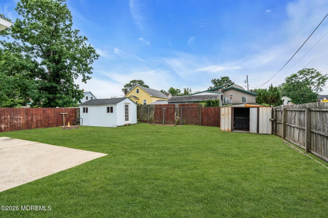 Photo of 610 Bayview Avenue