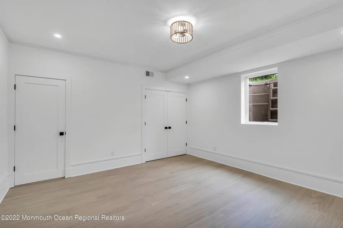 Photo of 376 Orenda Circle