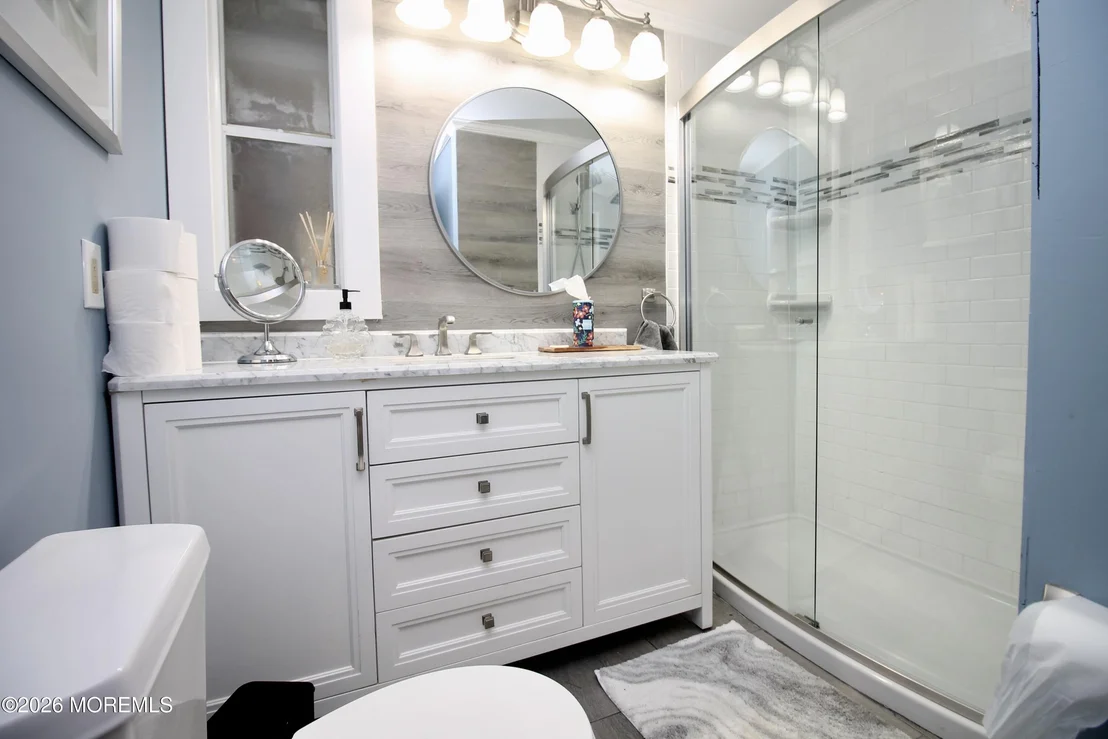 Photo of 562 Sara Drive