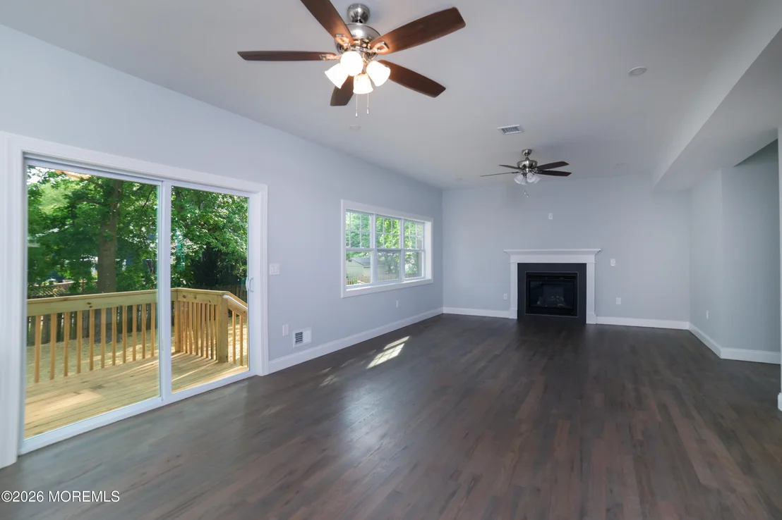 Photo of 128 Center Avenue