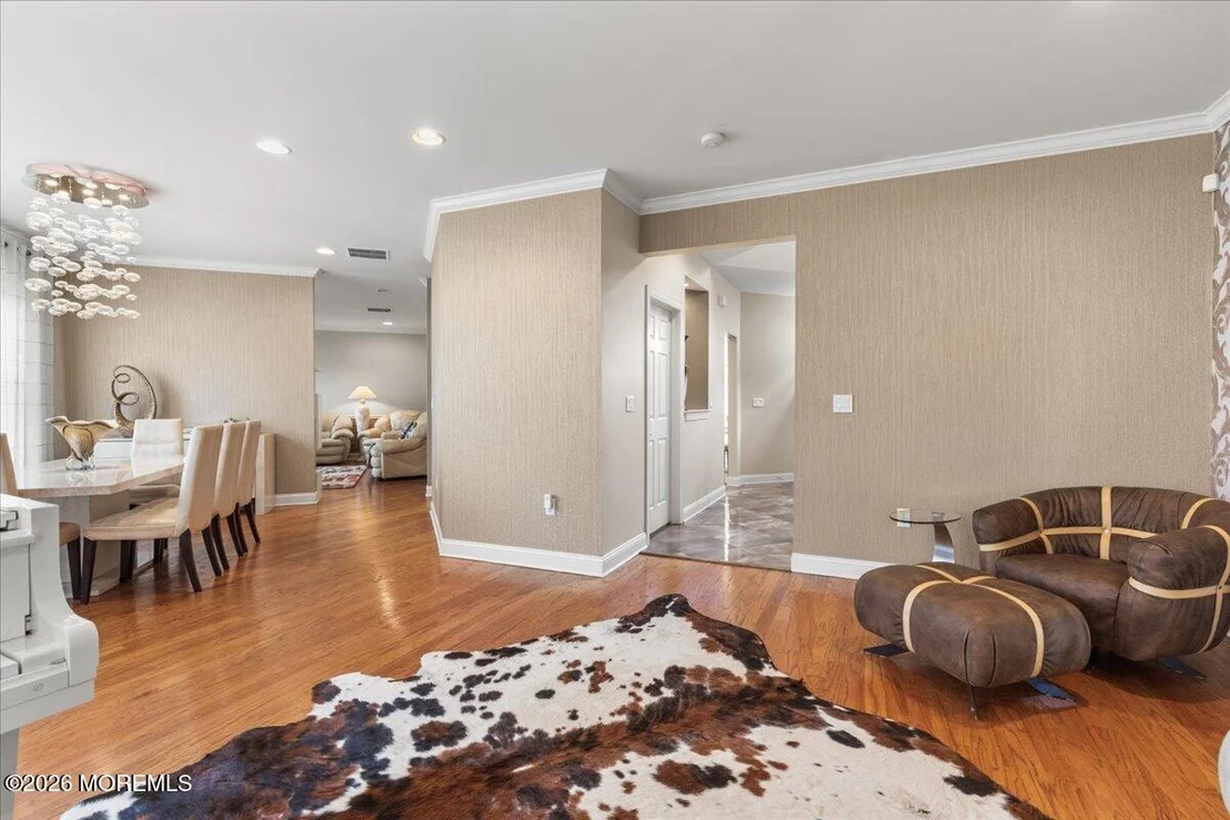 Photo of 170 Shinnecock Drive