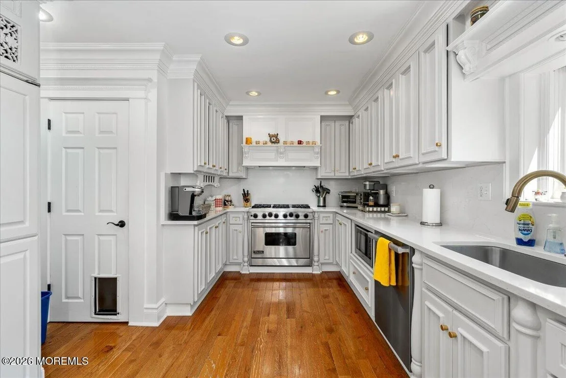 Photo of 102 Middletown Road