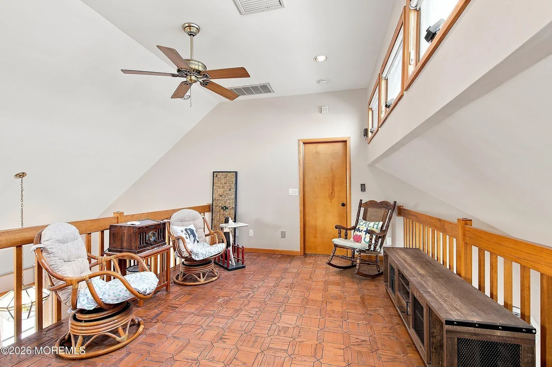 Photo of 819 Forepeak Drive