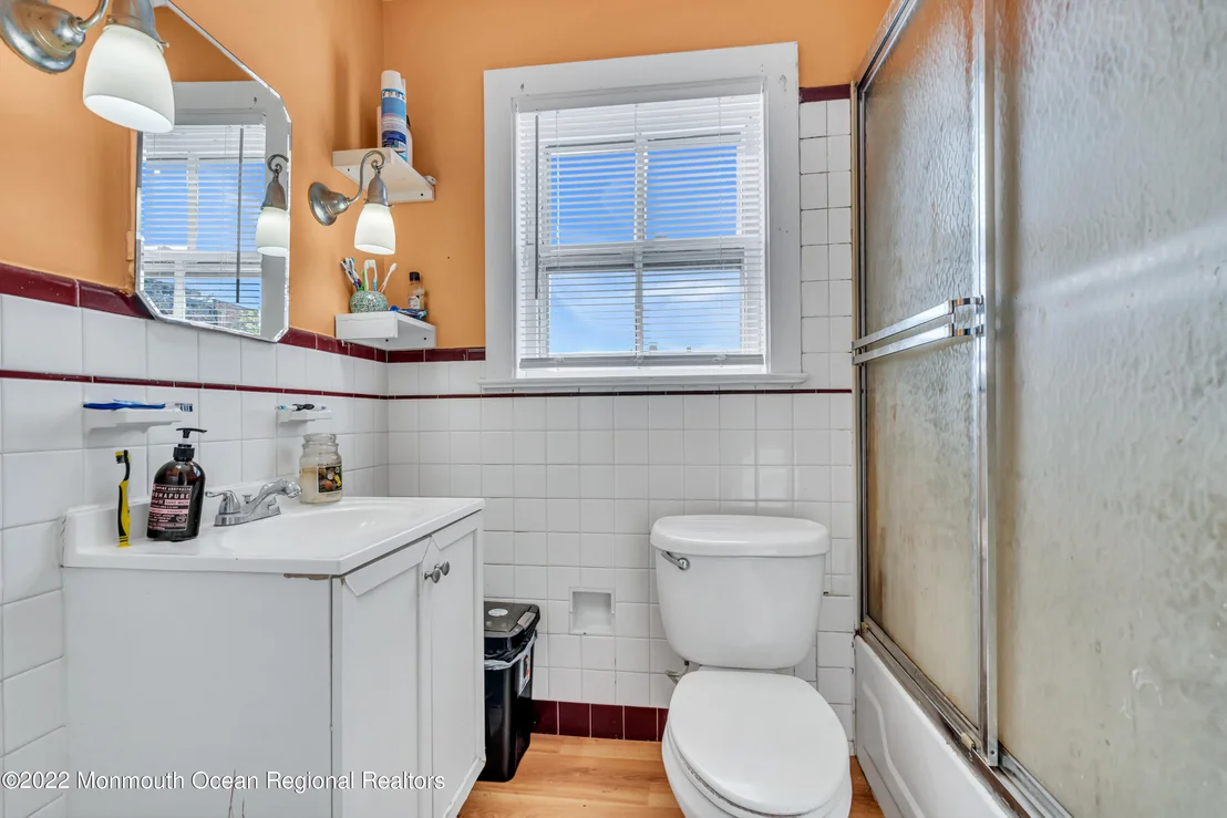 Photo of 68 Maple Avenue