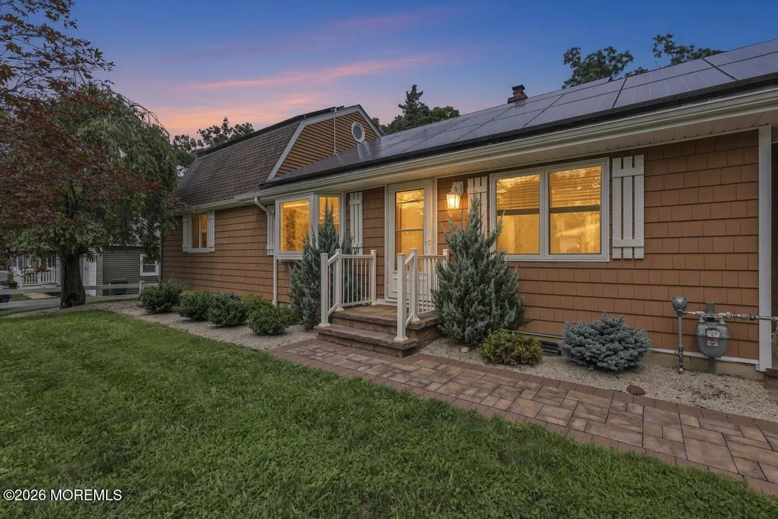 Photo of 67 Crest Drive
