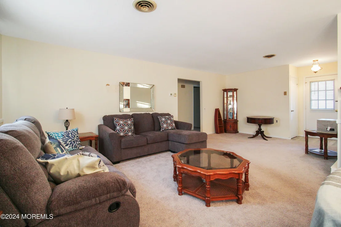 Photo of 52 Chelsea Drive