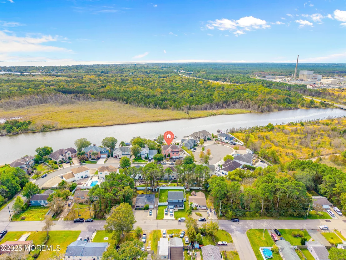 Photo of 741 S River Drive