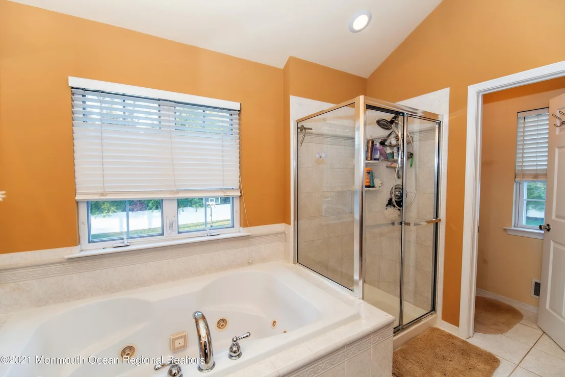 Photo of 607 Windcrest Court