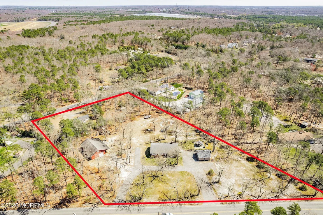 Photo of 745 Oak Glen Road