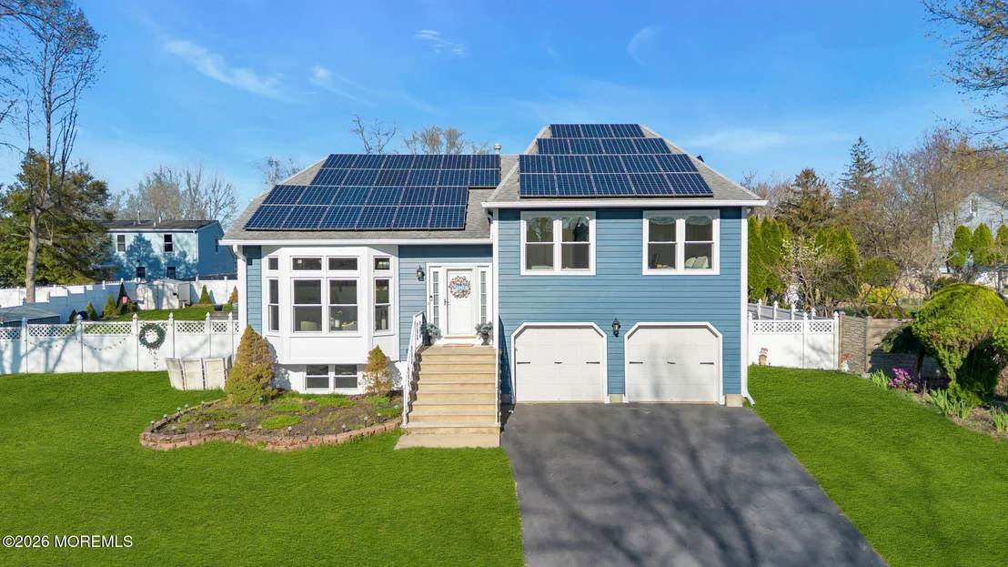 Photo of 522 Woolley Drive