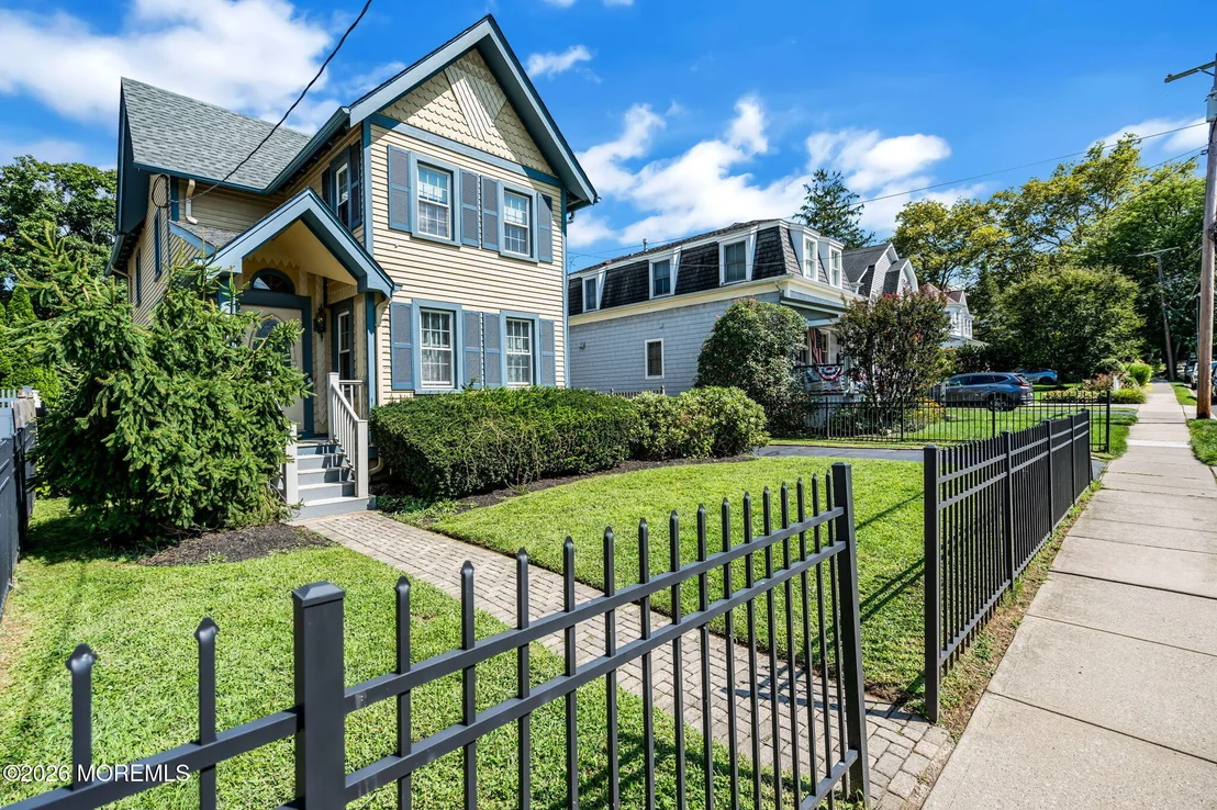 Photo of 29 1st Street