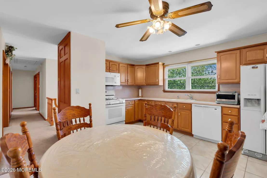 Photo of 52 Cresci Boulevard