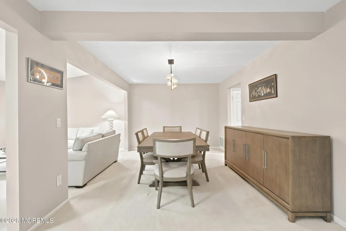 Photo of 137 Redpine Loop