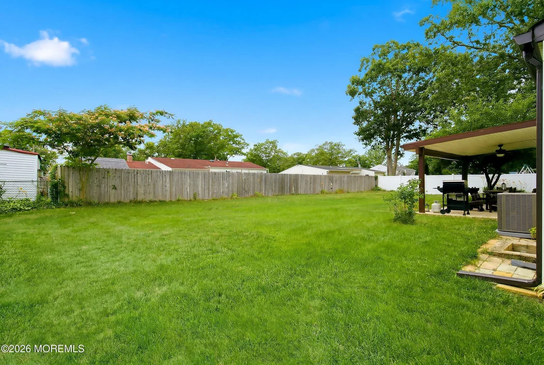 Photo of 1047 Crystal Drive