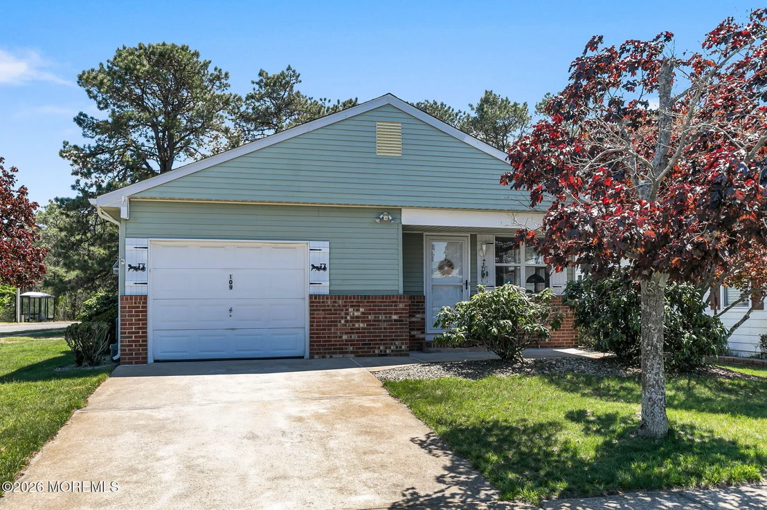 Photo of 109 Freeport Boulevard