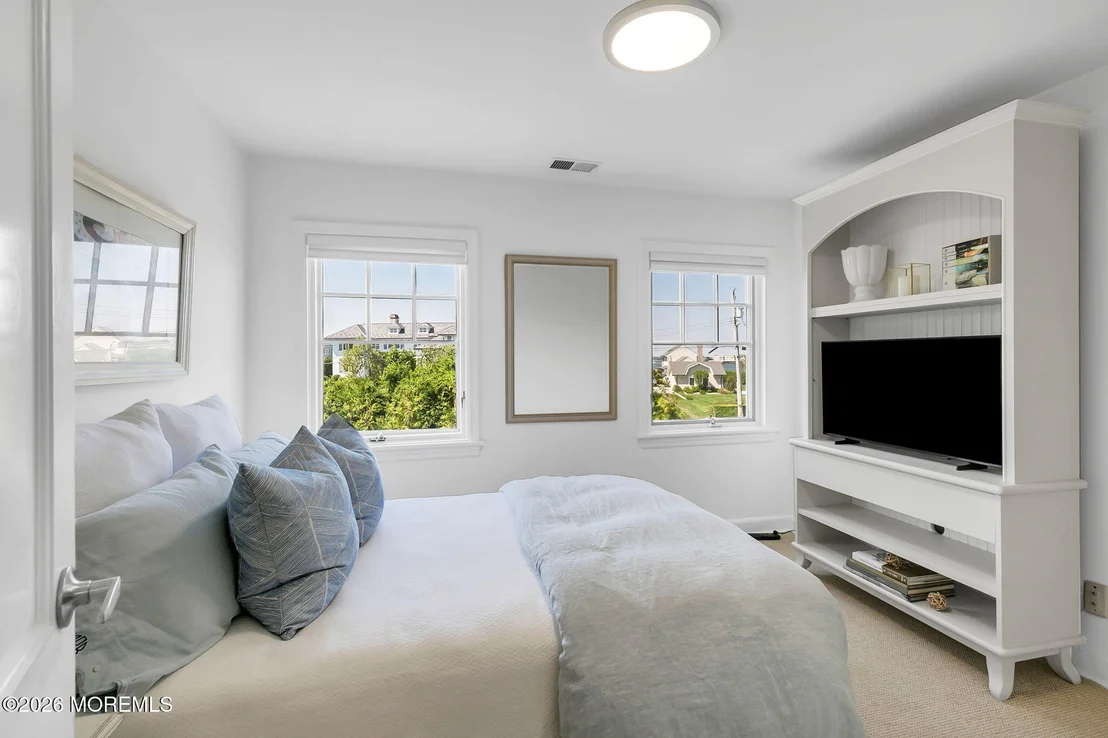 Photo of 229 Comanche Drive