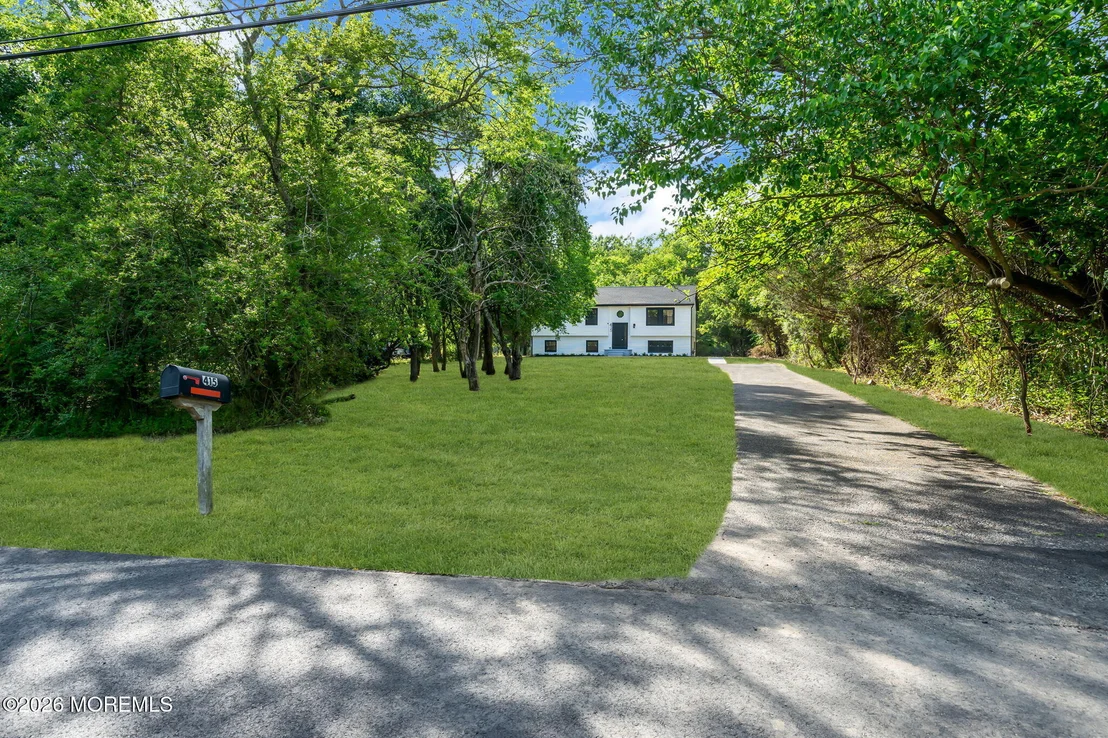 Photo of 415 S 1st Avenue