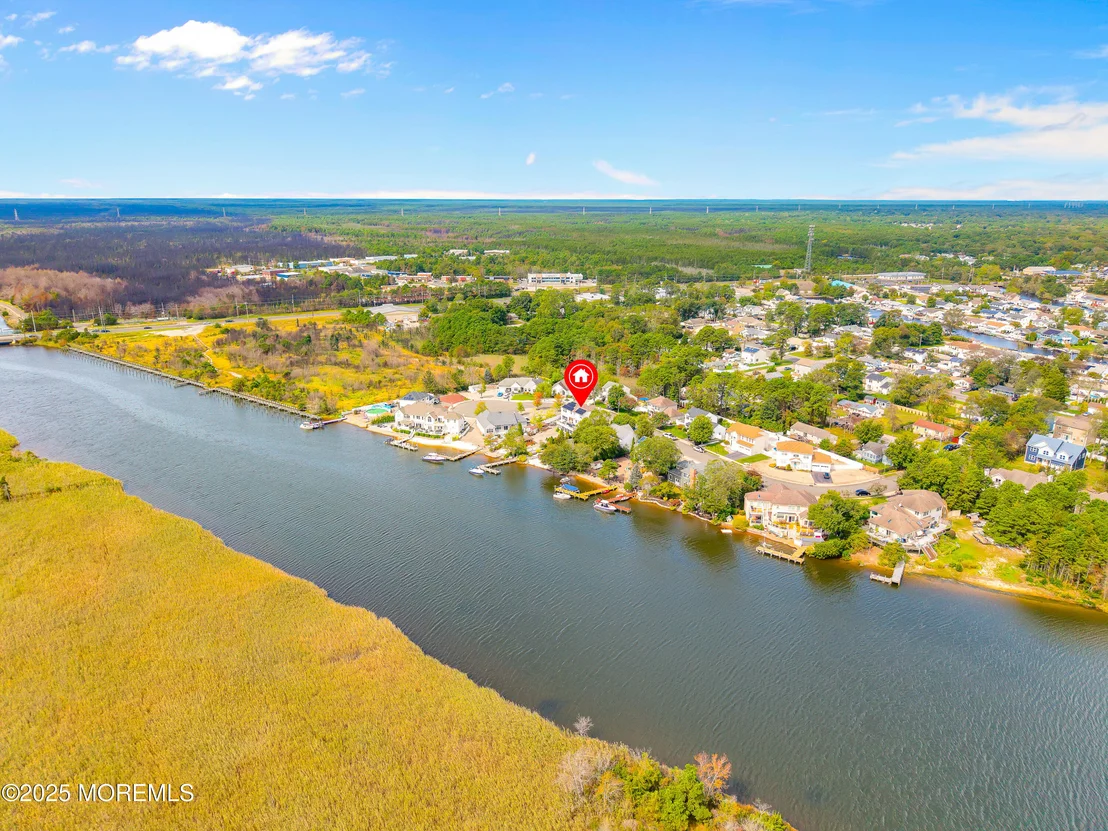 Photo of 741 S River Drive