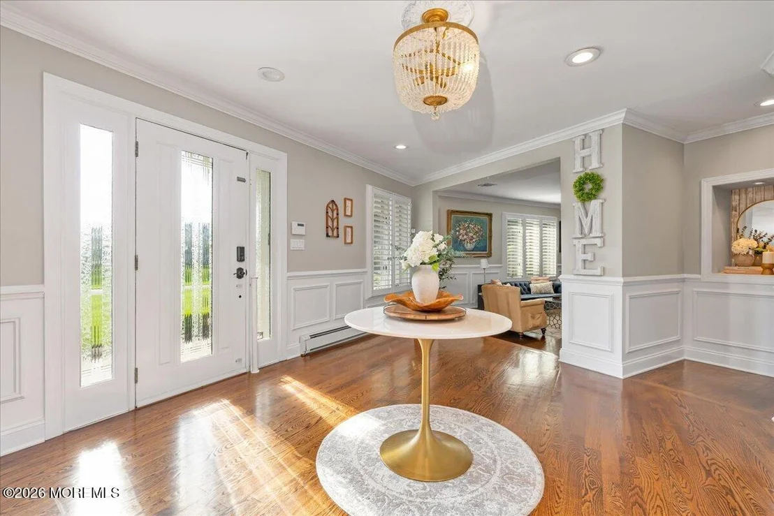 Photo of 48 Lakeside Avenue