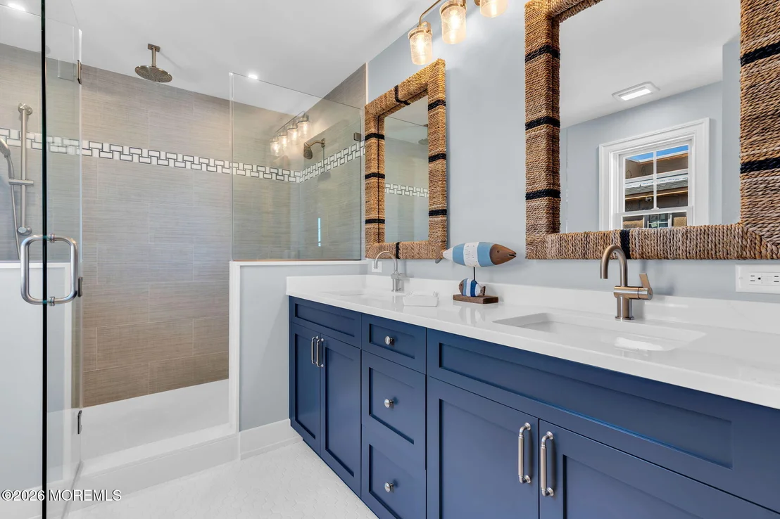 Photo of 153 Pershing Boulevard