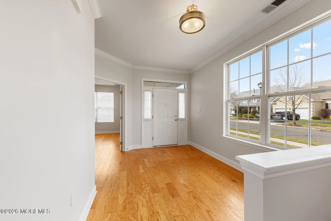 Photo of 1 Colonial Way