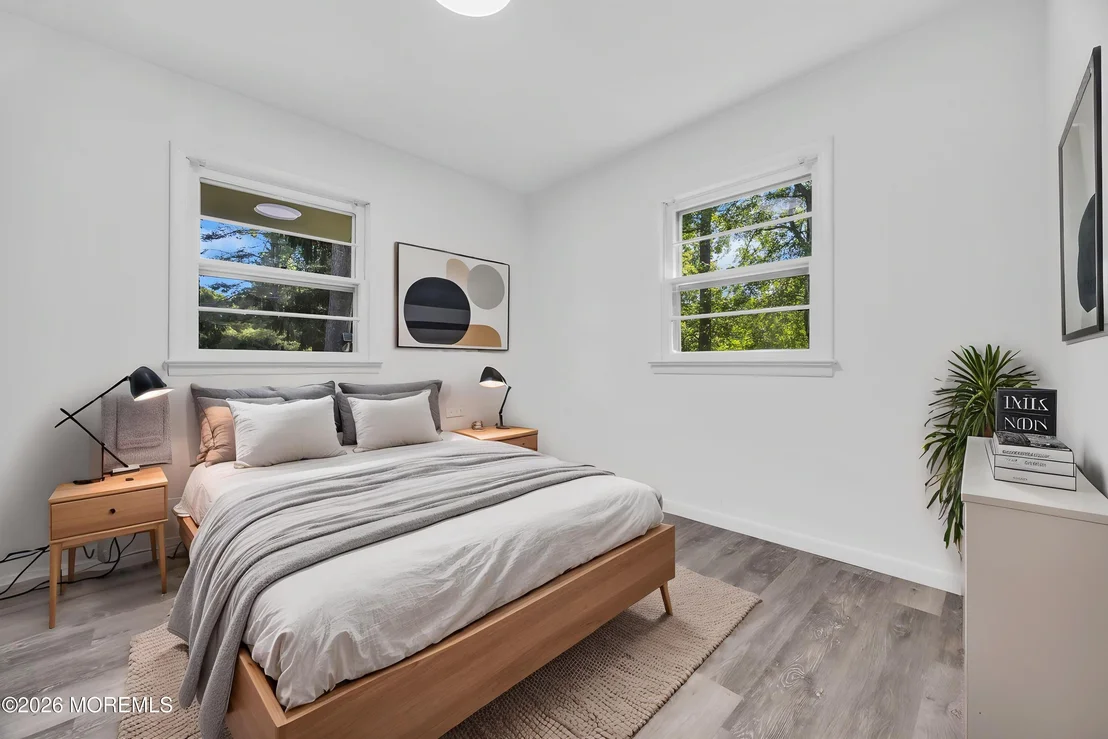 Photo of 416 Oak Tree Road