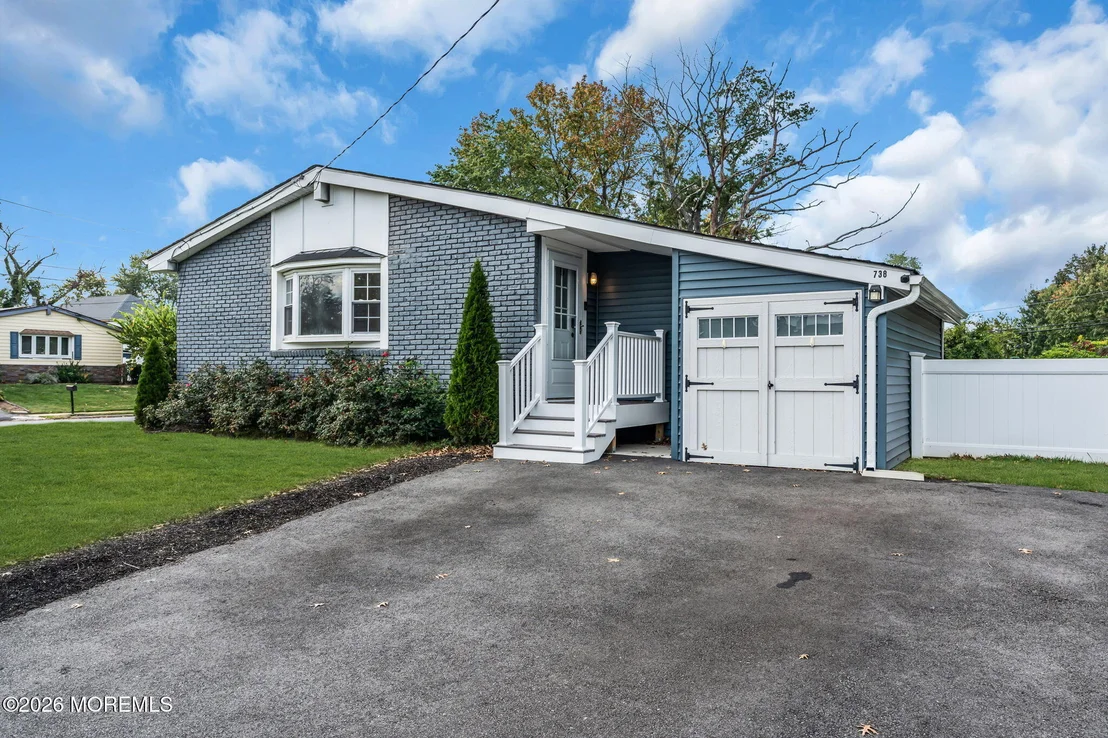 Photo of 738 Gail Drive