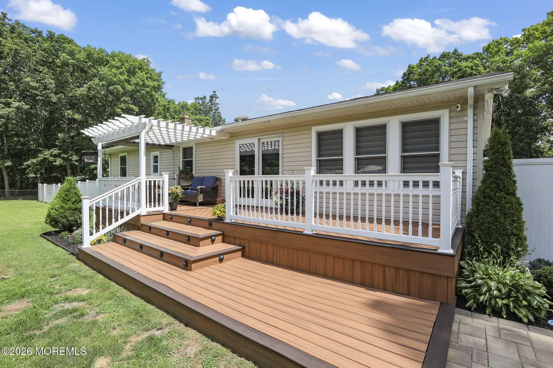 Photo of 296 Sunnybrook Road