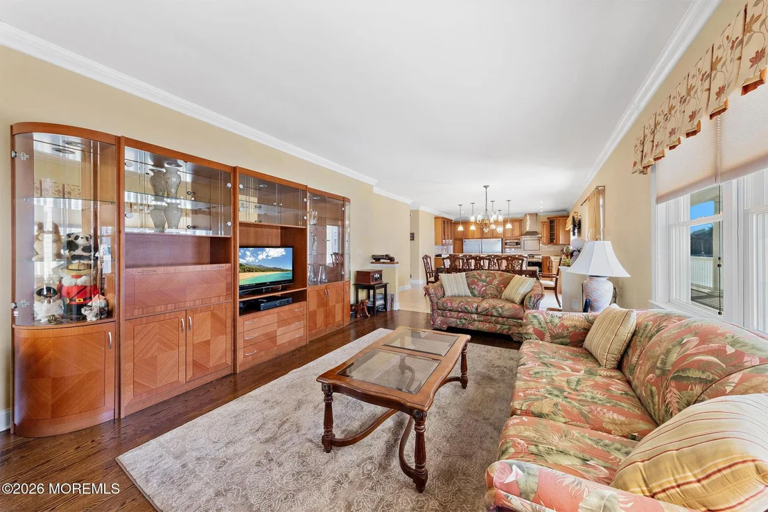 Photo of 305 Sloop Lane